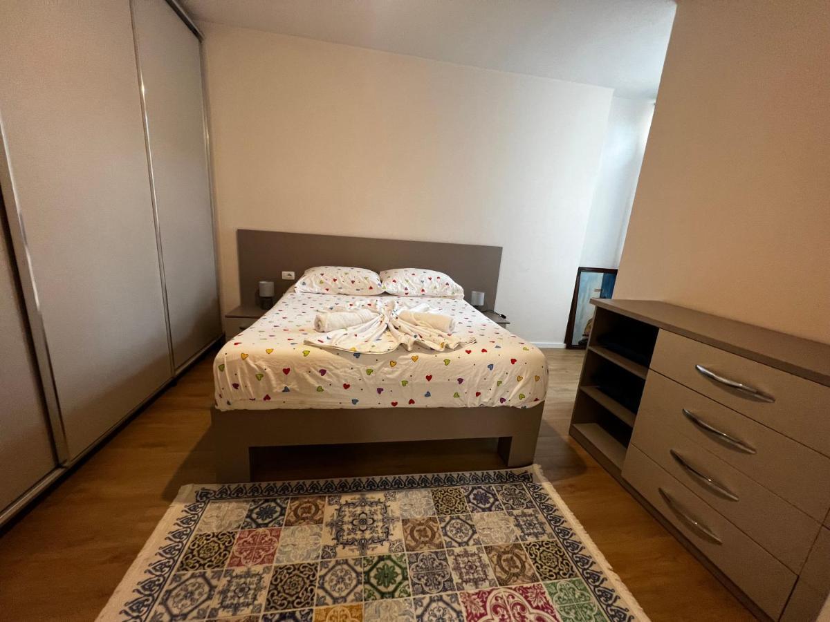 Main Square Apartament Tirana
